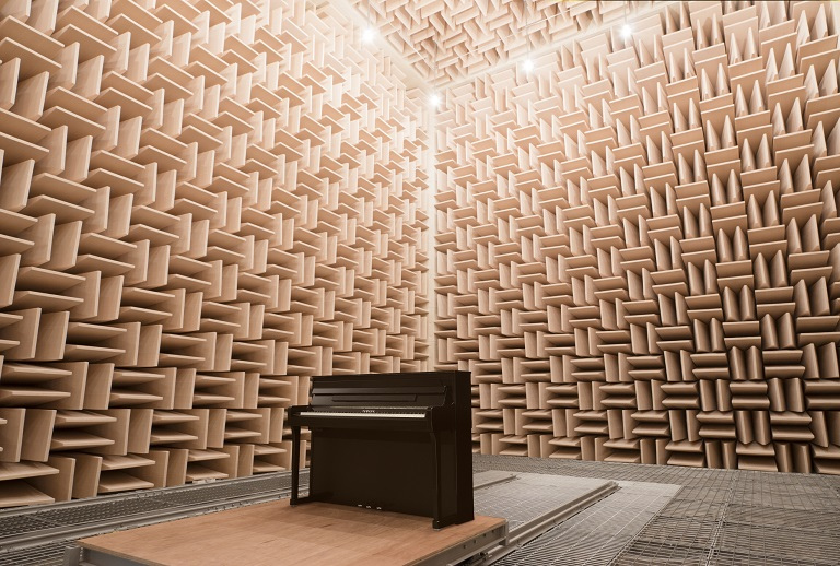 Yamaha CLP 885 PE anechoic champer